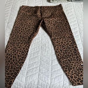 Women’s Nike leggings